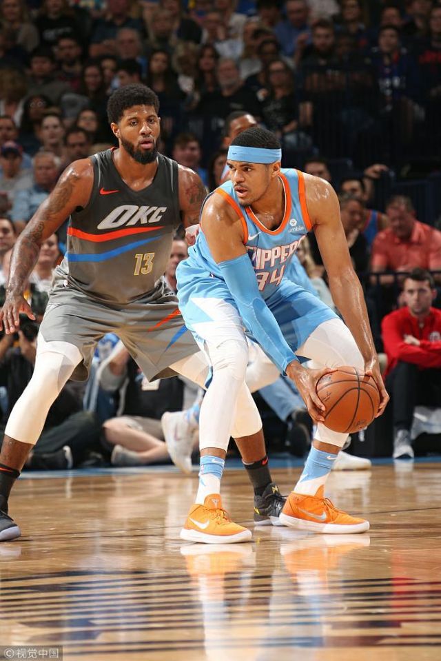 以两粒世界 以两粒世界